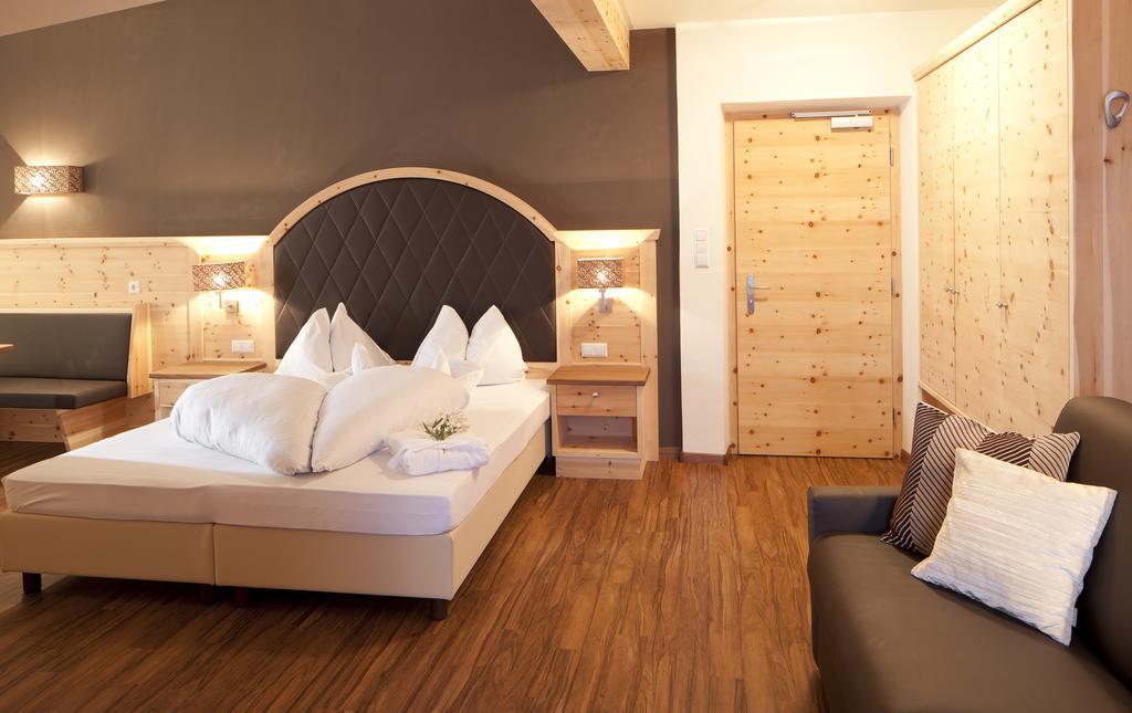Hotel Am Sonneck 라군도 외부 사진